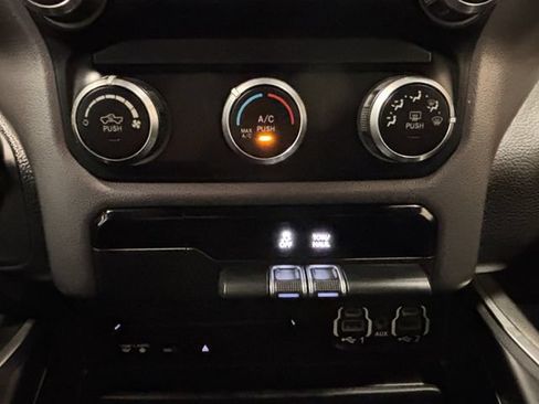 Used 2019 RAM 1500 Big Horn AWD/4WD image 21