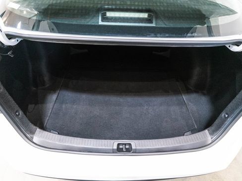 Used 2025 Toyota Corolla LE FWD image 31