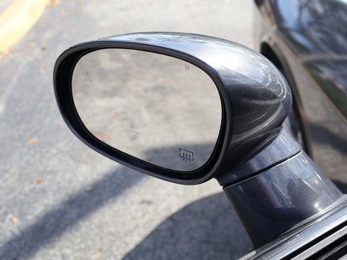 Used 2019 Dodge Challenger SXT image 28