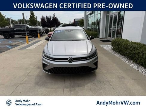 Used 2026 Volkswagen Jetta Sport FWD image 2