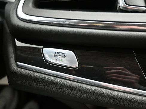 Used 2020 Buick Enclave Premium w/ Surround and Sites Package AWD/4WD image 15