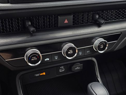 Certified 2025 Honda CR-V LX image 29