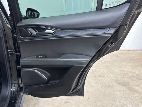 Used 2023 Alfa Romeo Stelvio Sprint RWD image 27