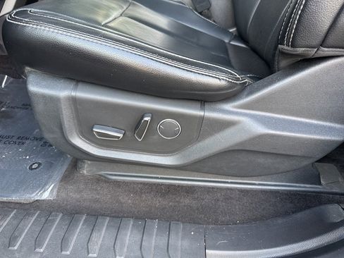 Used 2018 Ford F150 Lariat w/ Equipment Group 502A Luxury image 37