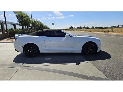 Used 2016 Chevrolet Camaro LT image 5