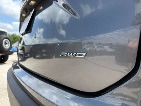 Used 2024 Ford Edge SEL w/ Convenience Package AWD/4WD image 11