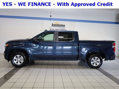 Used 2022 Chevrolet Silverado 1500 Custom image 3