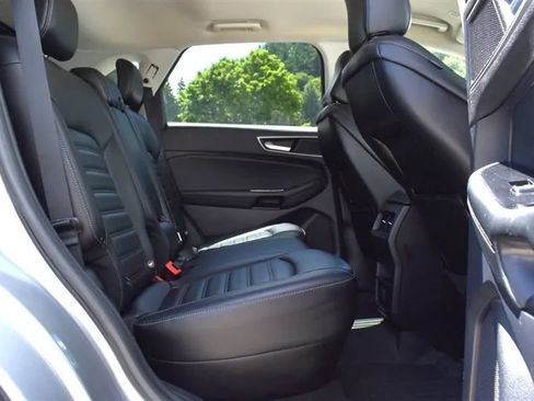 Used 2020 Ford Edge SEL AWD/4WD image 28