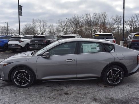 New 2025 Kia K4 GT-Line image 6
