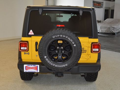 Used 2021 Jeep Wrangler Unlimited Sport AWD/4WD image 4