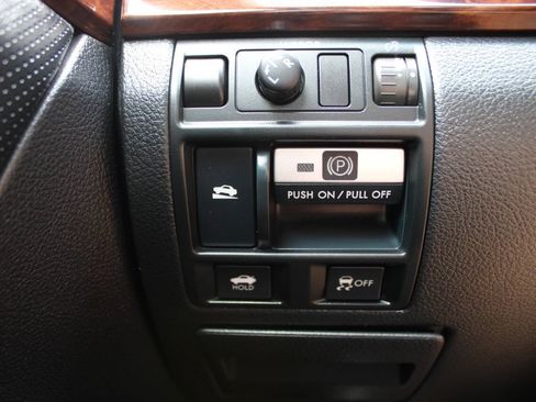 Used 2013 Subaru Legacy 2.5i Limited AWD/4WD image 39