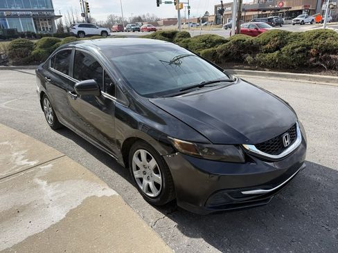 Used 2014 Honda Civic LX image 3