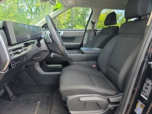 Used 2024 Hyundai Santa Fe SE FWD image 10
