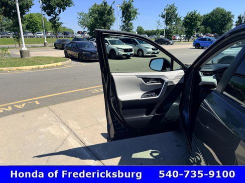 Used 2023 Toyota RAV4 Limited AWD/4WD image 17