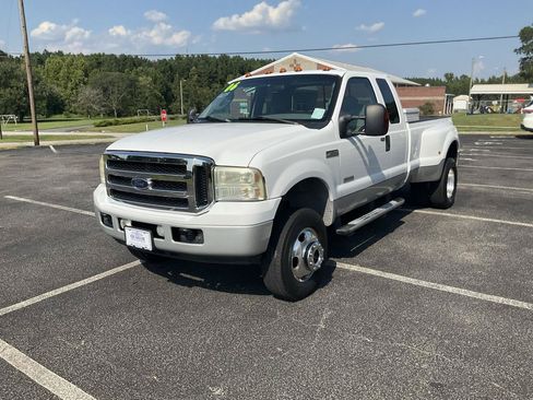 Used 2006 Ford F350 XLT AWD/4WD image 16