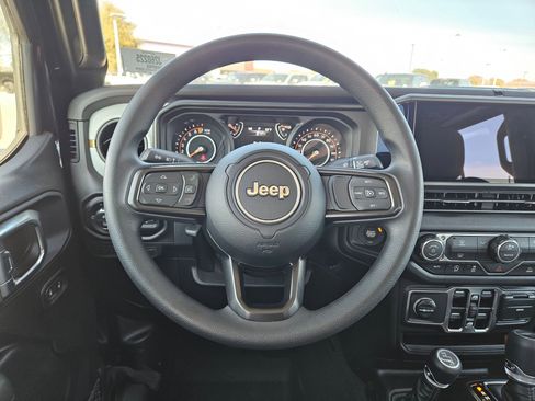 New 2026 Jeep Gladiator Sport image 18