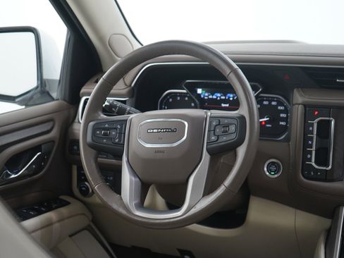 Used 2021 GMC Yukon Denali image 16