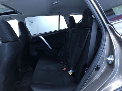 Used 2014 Toyota RAV4 XLE image 19