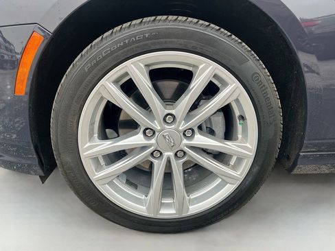 Used 2025 Cadillac CT4 Luxury AWD/4WD image 30