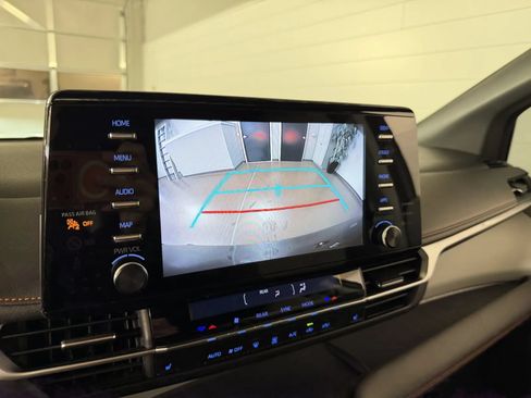 Used 2021 Toyota Sienna XSE AWD/4WD image 24