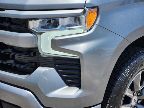 Used 2025 Chevrolet Silverado 1500 RST AWD/4WD image 9