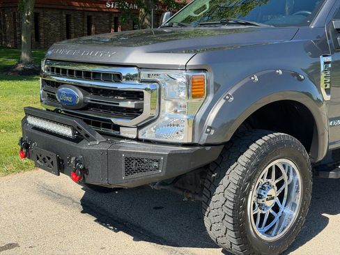 Used 2021 Ford F250 Lariat w/ Lariat Value Package AWD/4WD image 12
