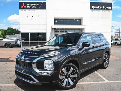 New 2025 Mitsubishi Outlander SE