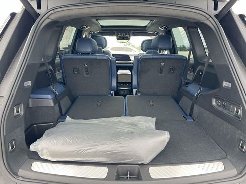 New 2026 Cadillac Vistiq Premium Luxury image 32