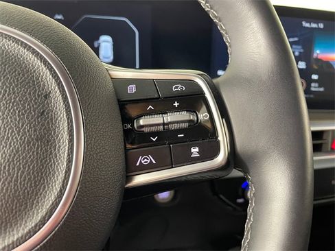 Certified 2024 Kia Sorento SX Prestige image 10