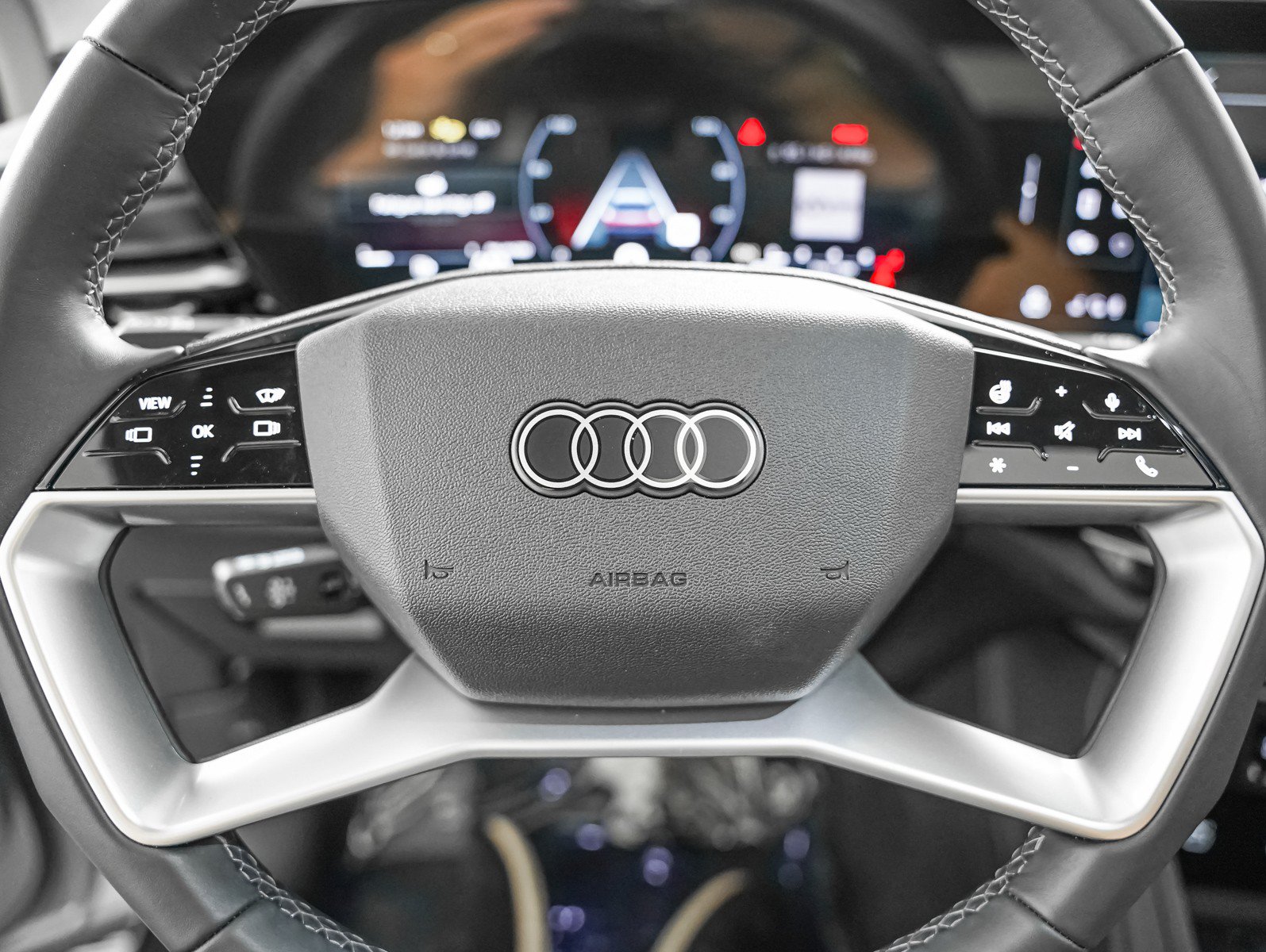 Used 2025 Audi Q5 Premium Plus w/ Premium Plus AWD/4WD image 15