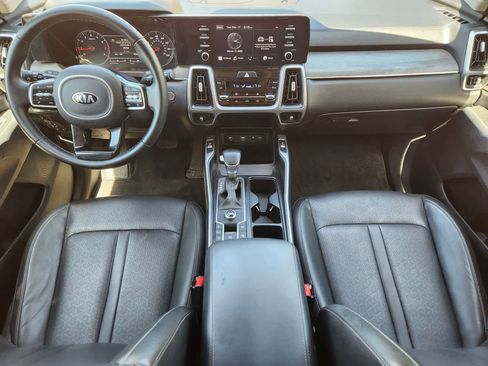 Certified 2021 Kia Sorento EX w/ Panoramic Sunroof Package image 25