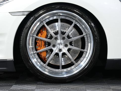 Used 2015 Nissan GT-R Black Edition image 53