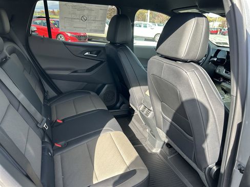 New 2026 Chevrolet Equinox LT image 17