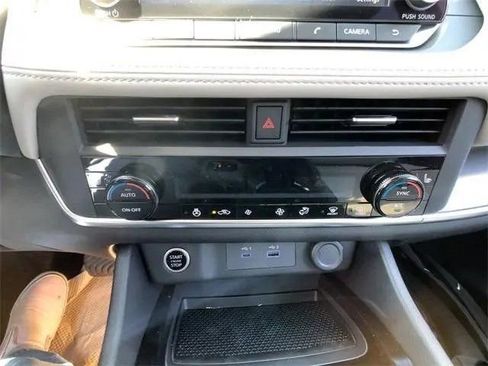 New 2026 Nissan Rogue SV w/ SV Premium Package AWD/4WD image 13