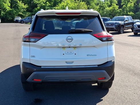 Certified 2023 Nissan Rogue SV w/ SV Premium B Package AWD/4WD image 5