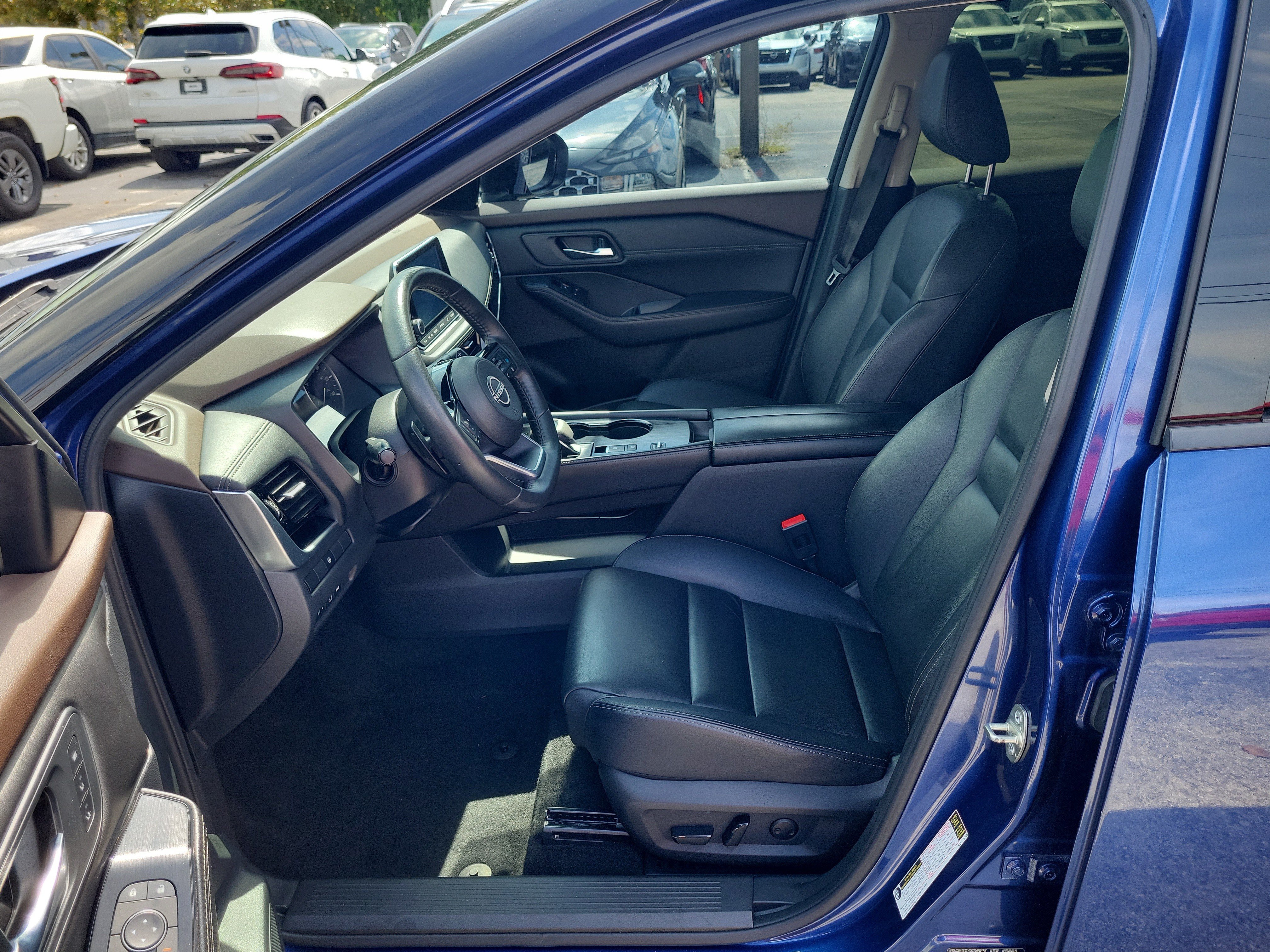 Certified 2023 Nissan Rogue SL FWD image 14