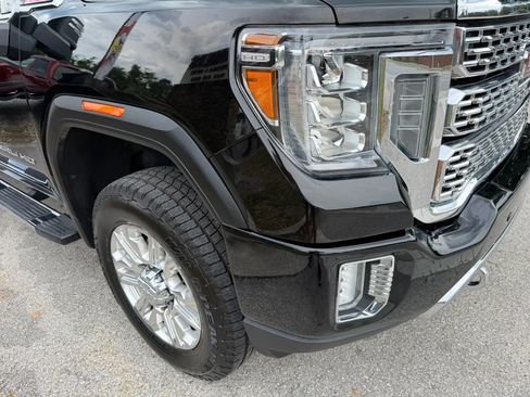 Used 2022 GMC Sierra 2500 Denali w/ Denali Ultimate Package AWD/4WD image 39