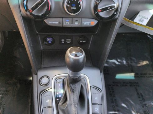 Used 2020 Hyundai Kona SEL FWD image 15