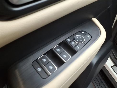 New 2026 Nissan Armada Platinum image 16