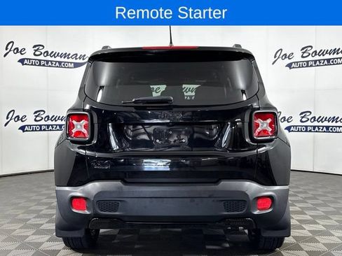 Used 2017 Jeep Renegade Altitude AWD/4WD image 8