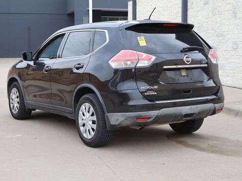 Used 2016 Nissan Rogue S FWD image 3