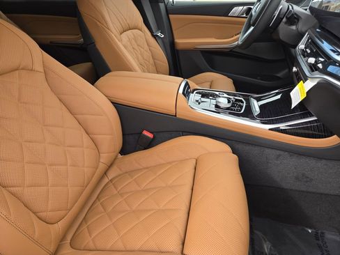 New 2026 BMW X7 xDrive40i w/ Executive Package image 16