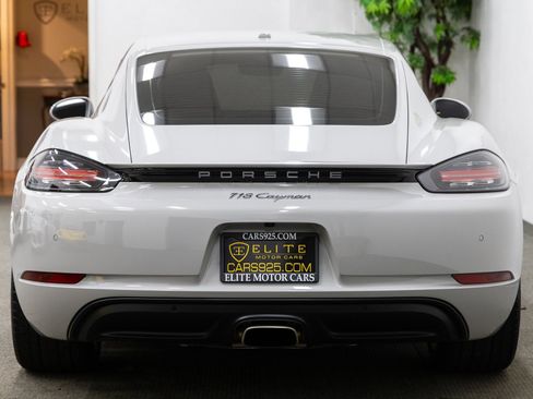 Used 2019 Porsche 718 Cayman image 4