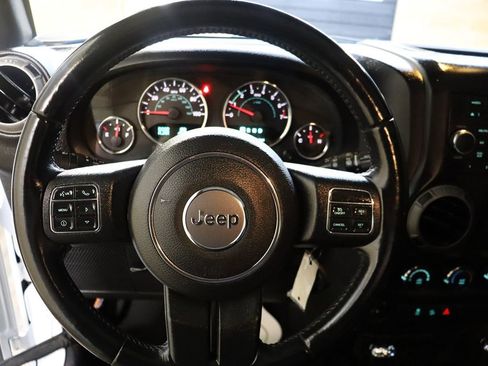 Used 2017 Jeep Wrangler Unlimited Sport w/ Quick Order Package 24S AWD/4WD image 38
