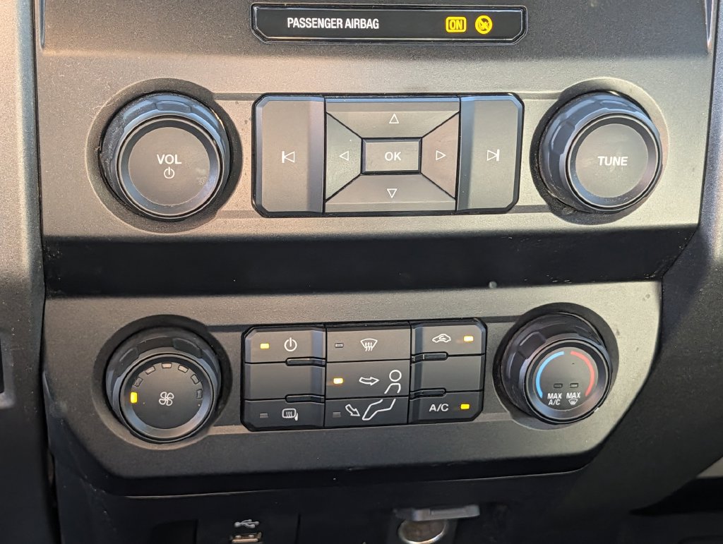 Used 2021 Ford F250 XL w/ Power Equipment Group AWD/4WD image 16