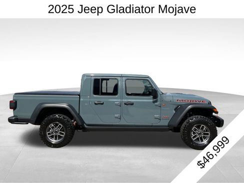 Used 2025 Jeep Gladiator Mojave w/ Steel Bumper Group image 2