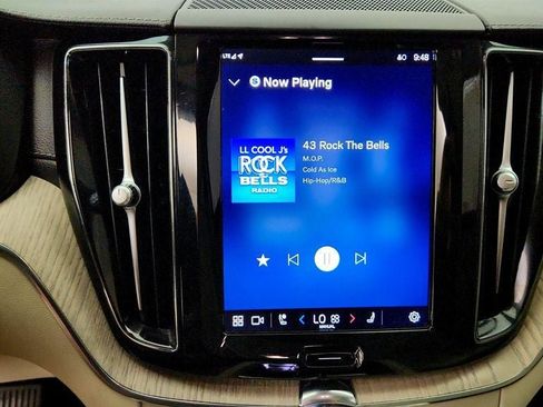 Used 2023 Volvo XC60 B6 Ultimate w/ Climate Package AWD/4WD image 18