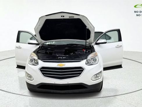 Used 2017 Chevrolet Equinox Premier w/ Enhanced Convenience Package FWD image 12