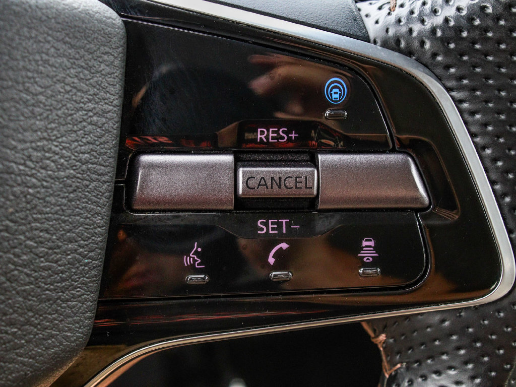 Used 2023 Nissan Ariya AWD image 29