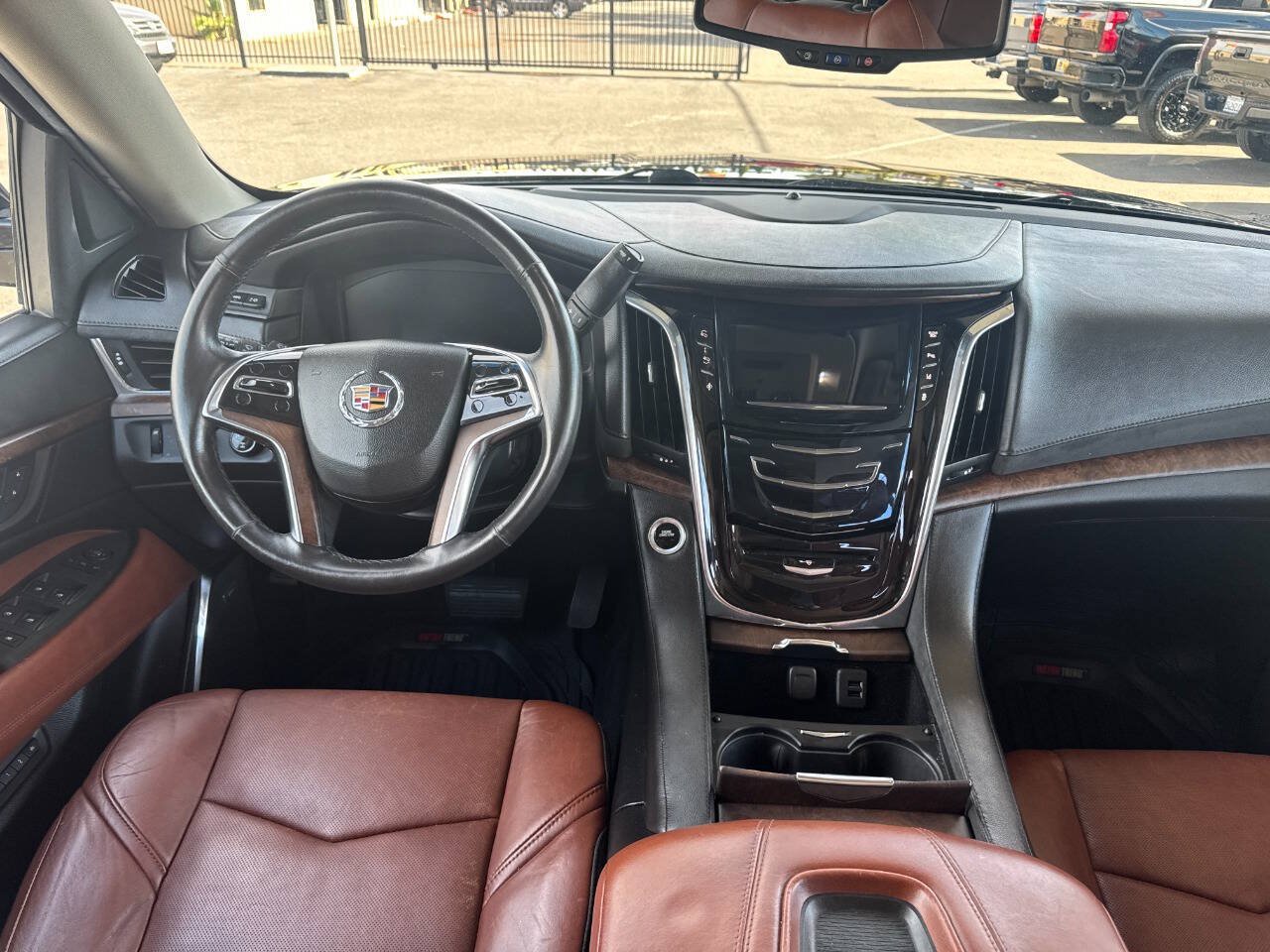 Used 2015 Cadillac Escalade ESV Luxury AWD/4WD image 17